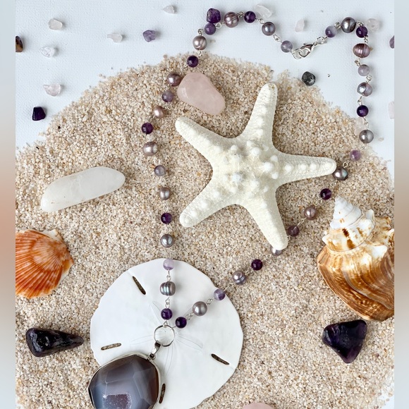 Genuine Lavender Pearl & Amethyst Beaded Necklace with Druzy Agate Pendant - Picture 4 of 5